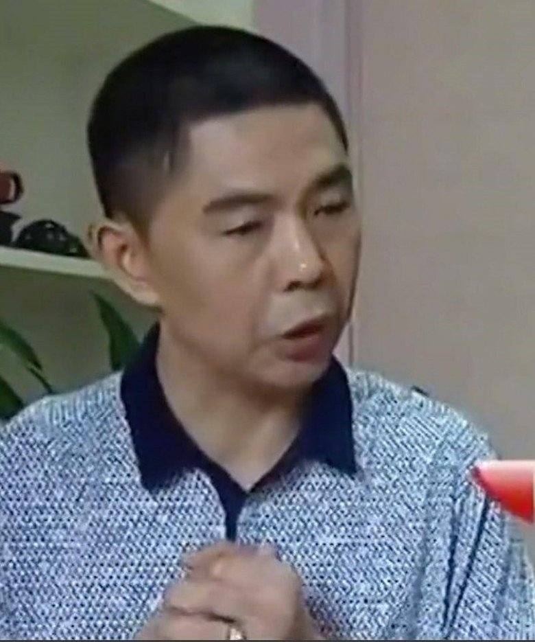 Quay về xin chồng tha thứ, mở cửa ra người phụ nữ sững sờ khi thấy người này-2