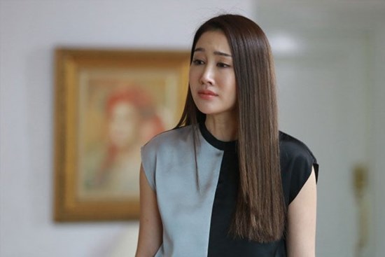 Quay về xin chồng tha thứ, mở cửa ra người phụ nữ sững sờ khi thấy người này