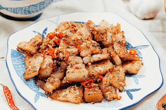 Thịt ba chỉ rang muối ai nếm cũng phải lấy thêm cơm