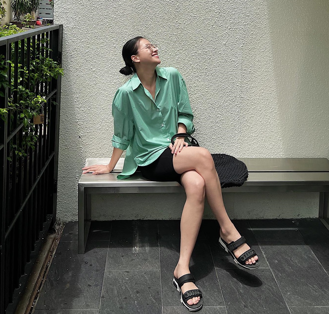 Phong cách diện áo sơ mi chuẩn thanh lịch của Hoa hậu Phương Khánh-9