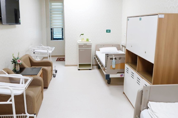 Áp dụng khung giá khám chữa bệnh mới: Thực tế tại các bệnh viện thế nào?-1