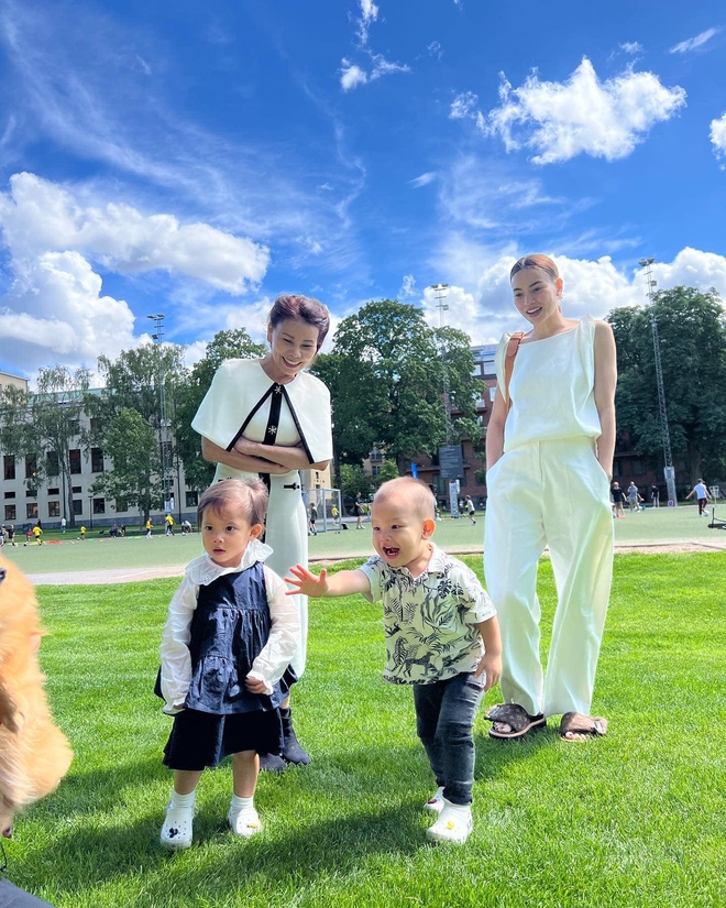 Tham gia thử thách không được ăn kẹo cùng mẹ, 2 con nhà Hà Hồ thể hiện tính cách trái ngược-1