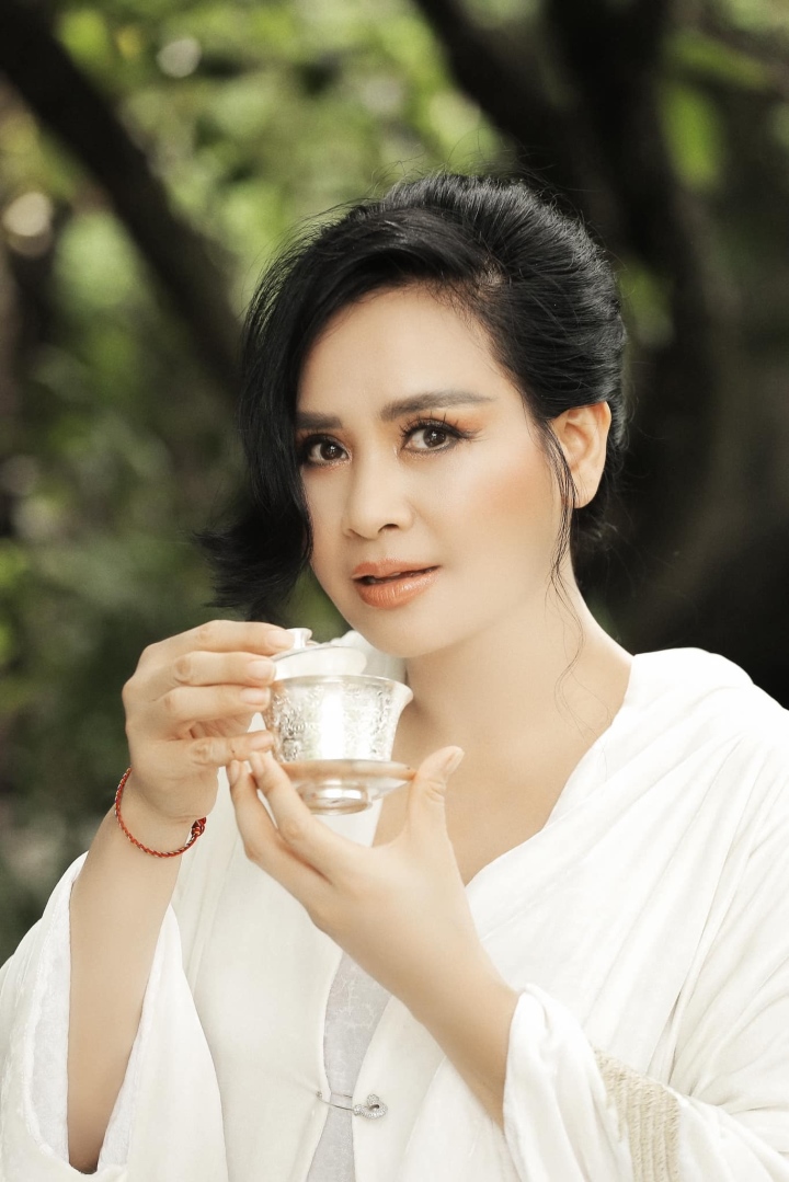 Diva Thanh Lam: Người đâu mà đẹp và hát hay thế-5