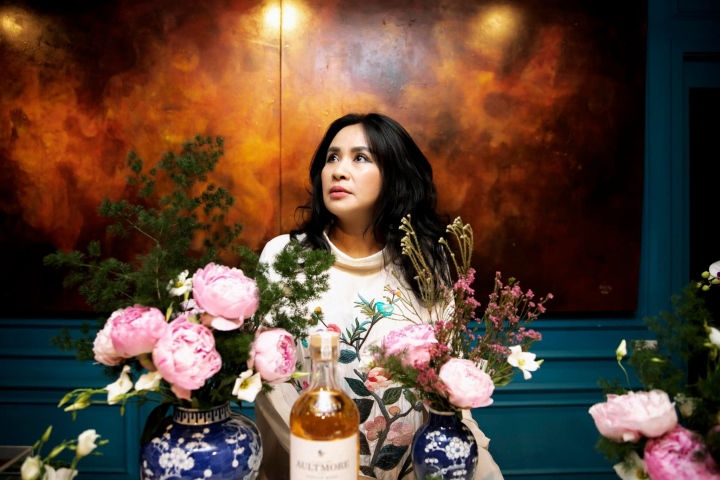 Diva Thanh Lam: Người đâu mà đẹp và hát hay thế-3