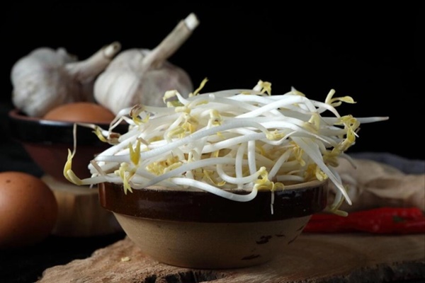 5 thực phẩm hại sức khỏe nhà nào cũng có, bạn nên ăn càng ít càng tốt-3