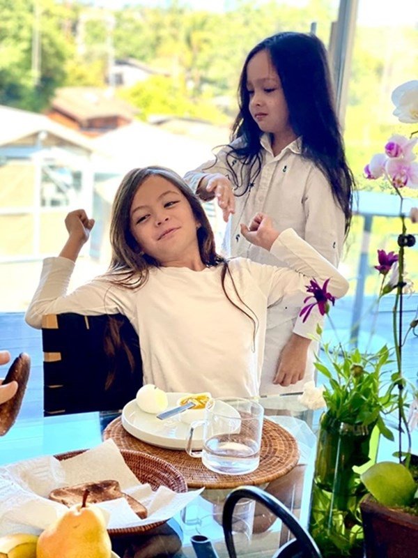 Bống Hồng Nhung tuổi 53: Sở hữu nhà ở Pháp lãng mạn, nhà đồi bên Mỹ cực ấn tượng-21