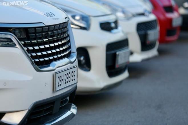 Hà Nội: Dàn xe tụ tập khoe biển số siêu đẹp được định danh vĩnh viễn-4