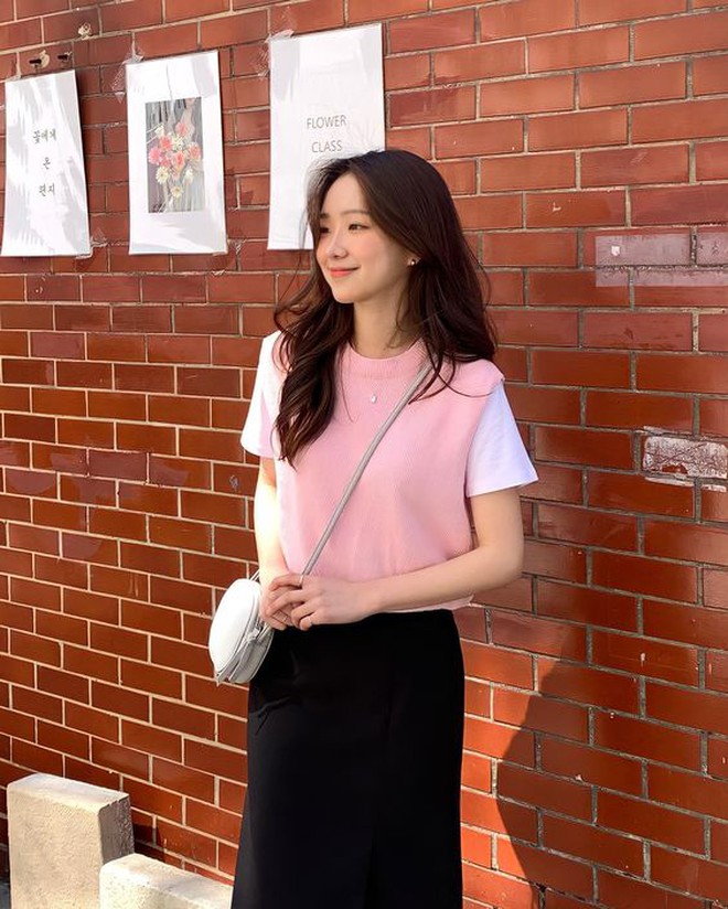 4 kiểu áo mỏng nhẹ đáng sắm nhất để diện trong mùa thu-7