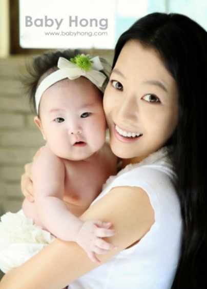 Con gái Kim Hee Sun: 14 tuổi cao gần 1m70 có thành tích học tập khủng-5