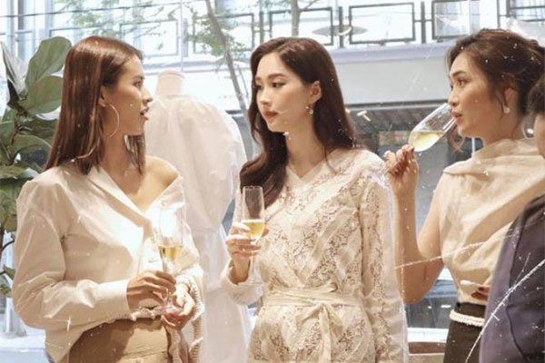 Hoa hậu Đặng Thu Thảo tuyên bố xoá thẳng tay những bình luận tiêu cực trên trang cá nhân-2