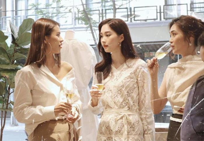 Loạt ảnh Đặng Thu Thảo lọt vào camera thường: Nhan sắc có còn được như thần tiên tỷ tỷ?-10