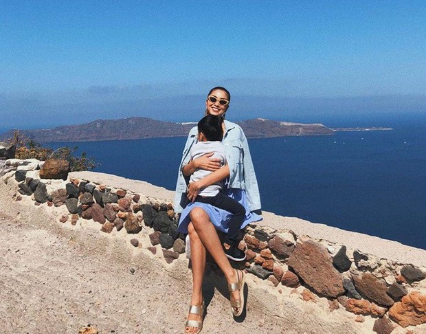 Con út Hà Tăng hiếm hoi lên sóng, có hành động đặc biệt với mẹ lúc 5 giờ sáng-4