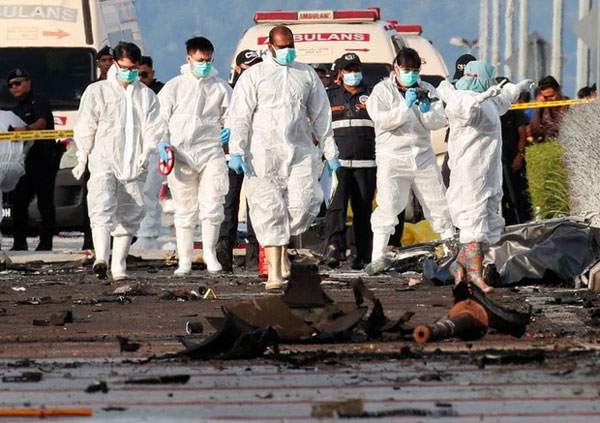 Vụ máy bay Malaysia gặp nạn: Lời nhắn cuối của phi công gây xót xa-5