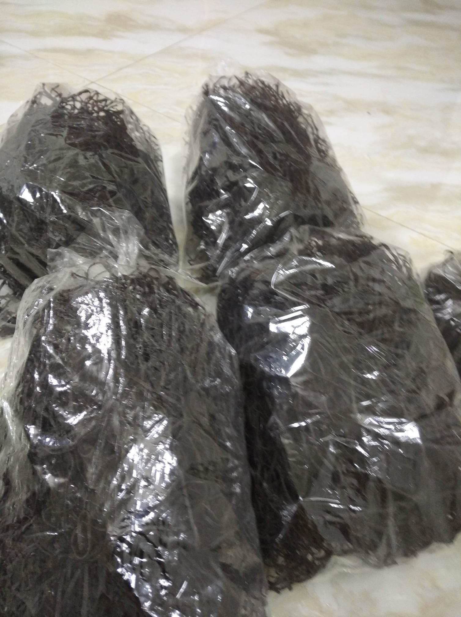 Loại miến đen sì làm từ nguyên liệu lạ, ai mua cũng phải đặt trước-3