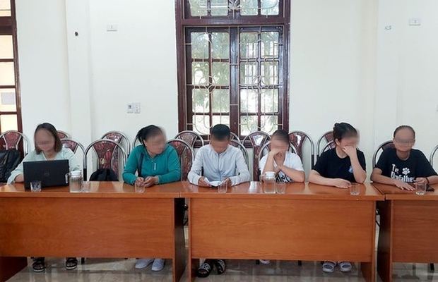 Công an vào cuộc vụ nhóm bông hồng đen lấy hơn 400 mẫu máu của học sinh-2