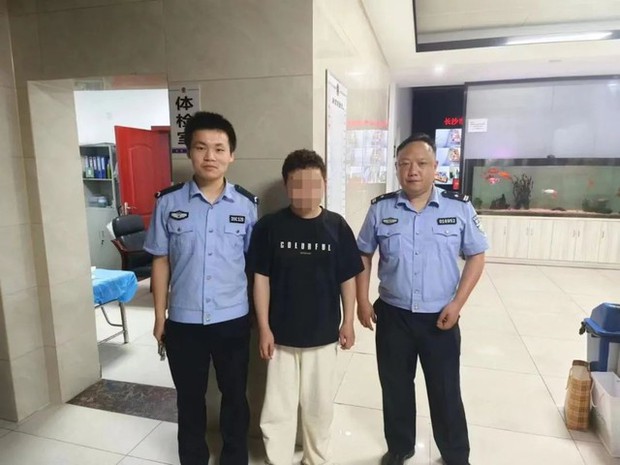 Nam thanh niên bị bắt vì hành nghề chửi thuê trên mạng: Hơn 300.000 đồng mỗi đơn hàng, đảm bảo không thắng không lấy tiền-1