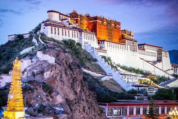 Siêu trộm làm nhân viên siêu thị sốc: Giấu quả bí trong váy vẫn đi lại nhẹ nhàng-2