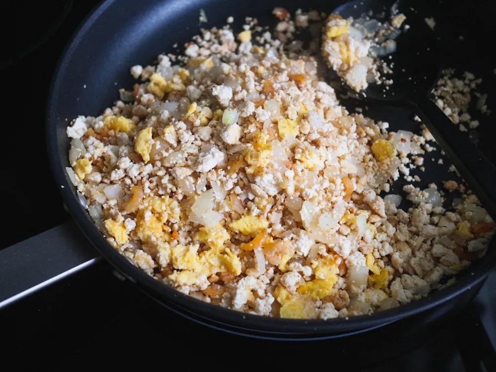 Không dùng cơm vẫn làm được món cơm chiên mới lạ cho bữa sáng-7