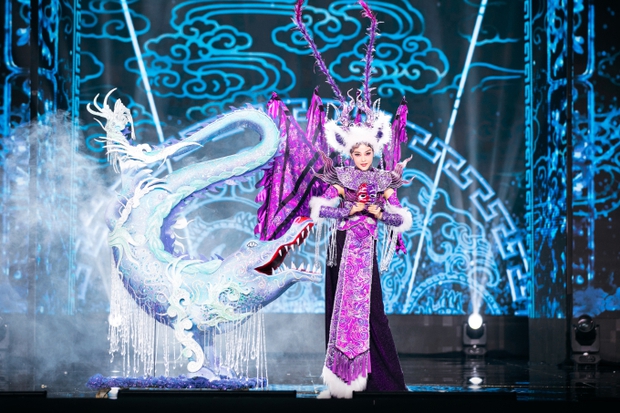 Lễ hội văn hóa bùng nổ trong đêm Trang phục dân tộc Miss Grand Vietnam 2023: Hết trống lân, cà kheo đến cải lương, hát bội-6