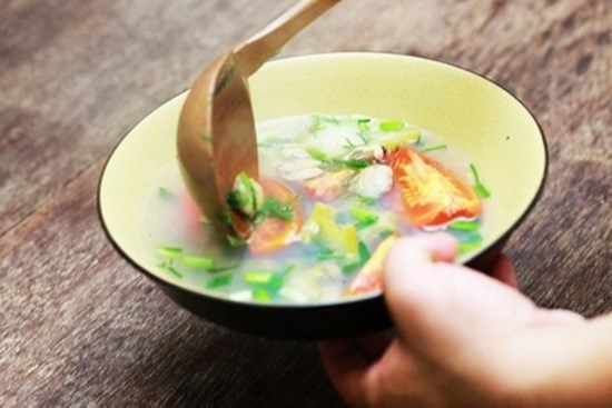 Thời điểm ăn canh không gây hại cho sức khỏe