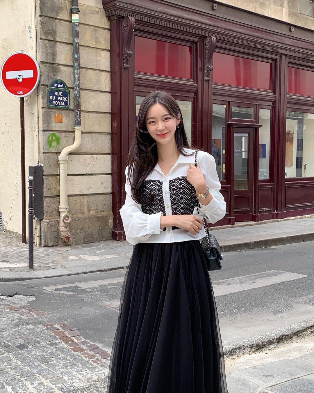 Kiểu chân váy đang được phụ nữ Hàn Quốc diện nhiều nhất mùa Thu này-8