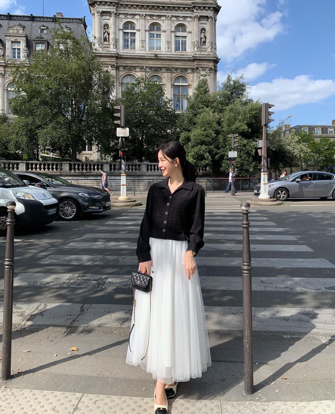 Kiểu chân váy đang được phụ nữ Hàn Quốc diện nhiều nhất mùa Thu này-7