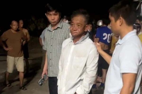 Nghi án bắt cóc bé gái 8 tuổi tại Quảng Trị: Cho nghi phạm về nhà-1