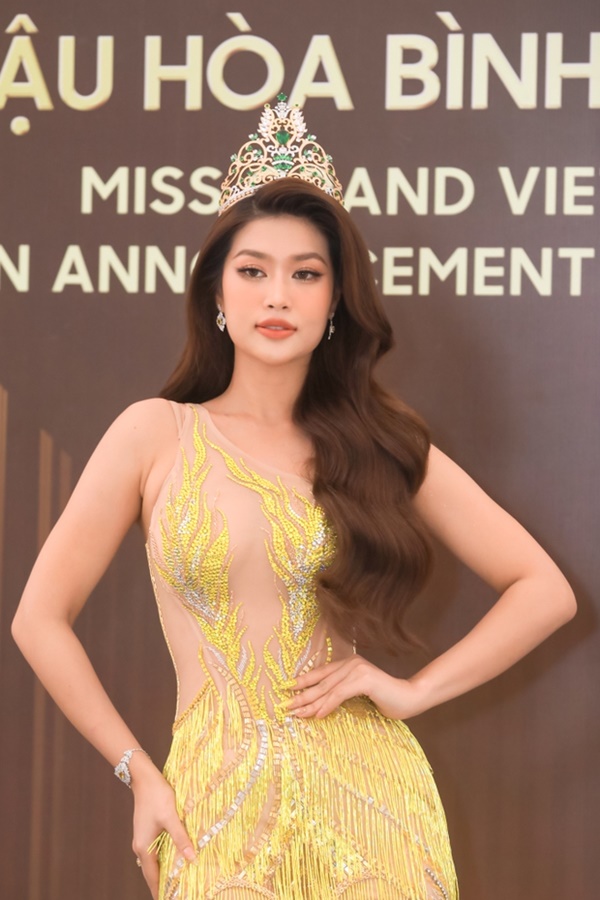Thảm đỏ công bố vương miện Miss Grand Vietnam 2023: Thùy Tiên chiếm spotlight, Phương Nhi không hổ danh thần tiên tỷ tỷ-7