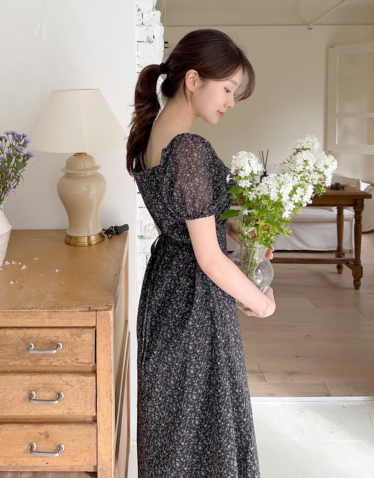 5 kiểu tóc tăng vẻ sang trọng khi diện váy-7