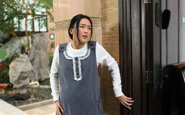 Vợ bầu 8 tháng, chồng vẫn đặt vé đi du lịch cùng nhóm bạn thân-1