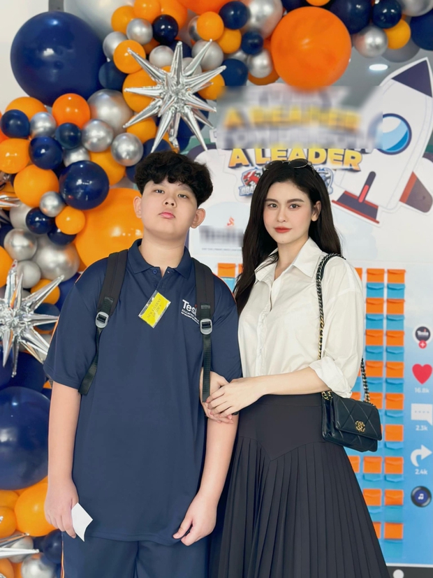 Con của sao Việt flex chiều cao ấn tượng trong ngày tựu trường: Toàn từ 1m70 đổ lên, lớn phổng phao vượt cả bố mẹ!-5