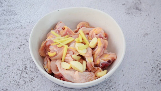 Gà hấp nấm mềm ngọt thơm nức, vừa ngon miệng lại lợi cho sức khỏe-2