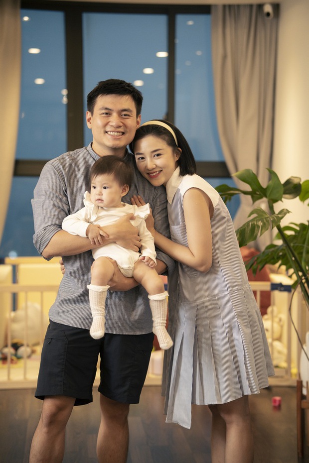 Thiếu gia vứt bỏ hình tượng trầm tính, sơ hở là tiểu phẩm khiến vợ đỡ không nổi: Người ấy là ai?-1