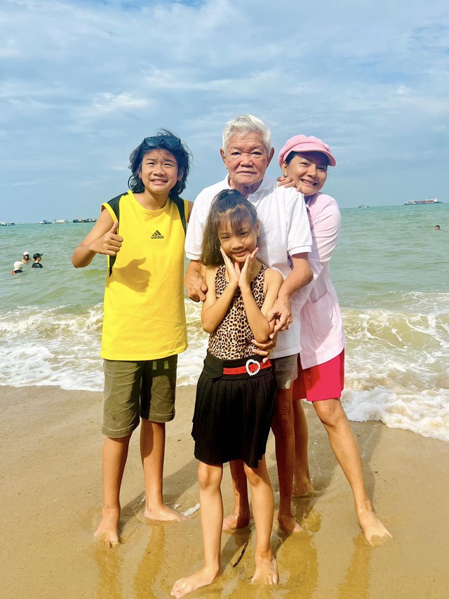 Nữ diễn viên nổi tiếng, 47 tuổi lận đận 3 đời chồng, bị bạo hành tới mức rạn hộp sọ-4