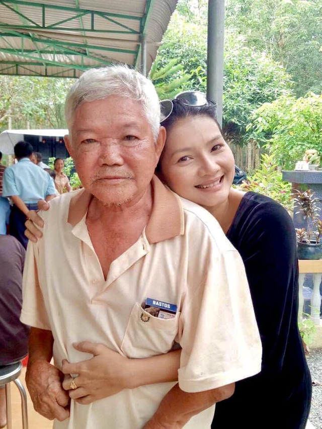 Nữ diễn viên nổi tiếng, 47 tuổi lận đận 3 đời chồng, bị bạo hành tới mức rạn hộp sọ-3