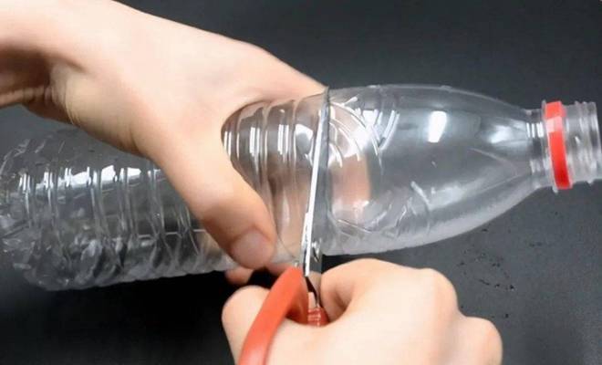 Người thông minh thường nhét cọ sắt vào chai nhựa, biết tác dụng tôi cũng học theo-2