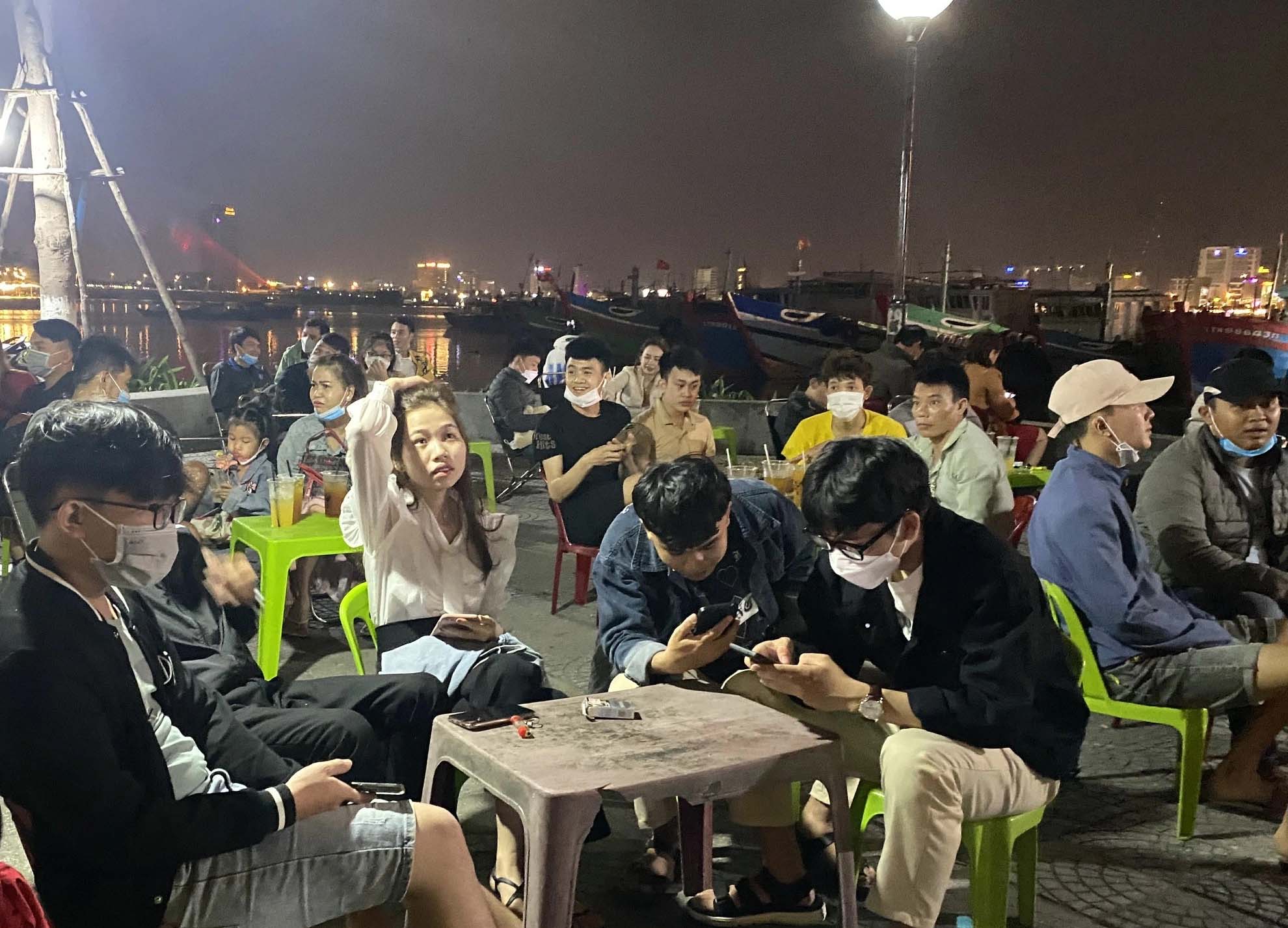 Đà Nẵng: Chém 25.000 đồng 1 ly nước mía, người bán bị phạt 400.000 đồng-1