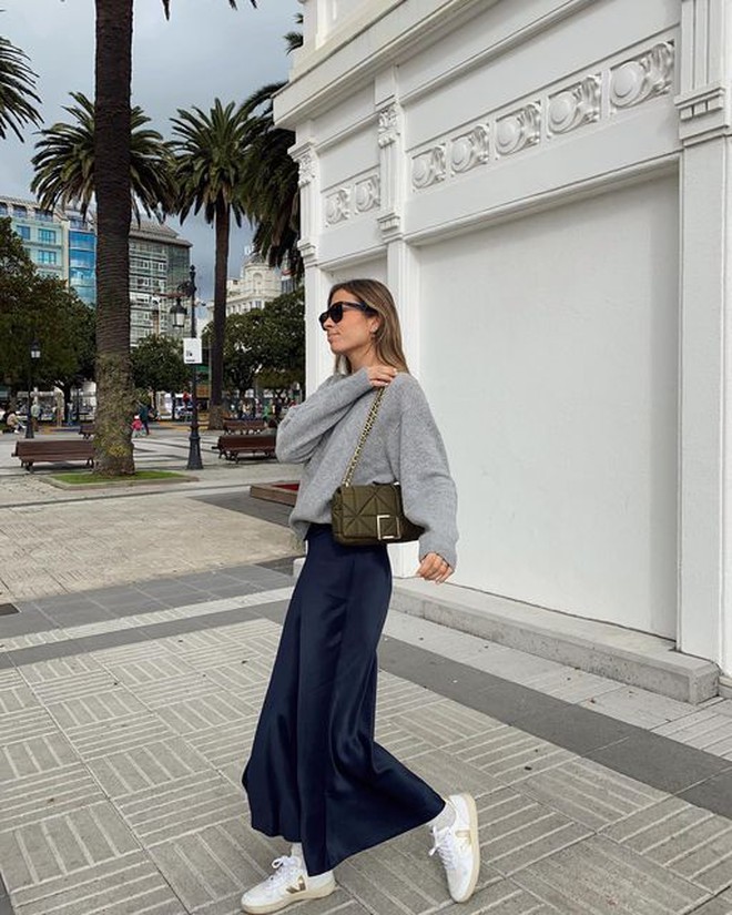 2 mẫu chân váy làm mưa làm gió bên trời Tây và lên ngôi vào mùa thu này-10