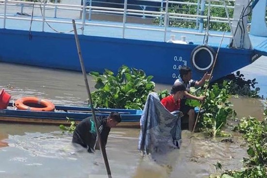 Phát hiện thi thể nam thanh niên dưới sông sau hai ngày mất tích