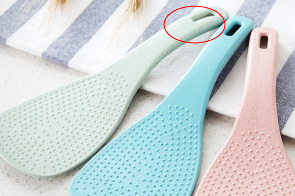 Đang bảo dưỡng, vệ sinh tủ lạnh, người dùng gặp tai nạn thương tâm: Nguyên nhân có thể từ những sai lầm phổ biến-8