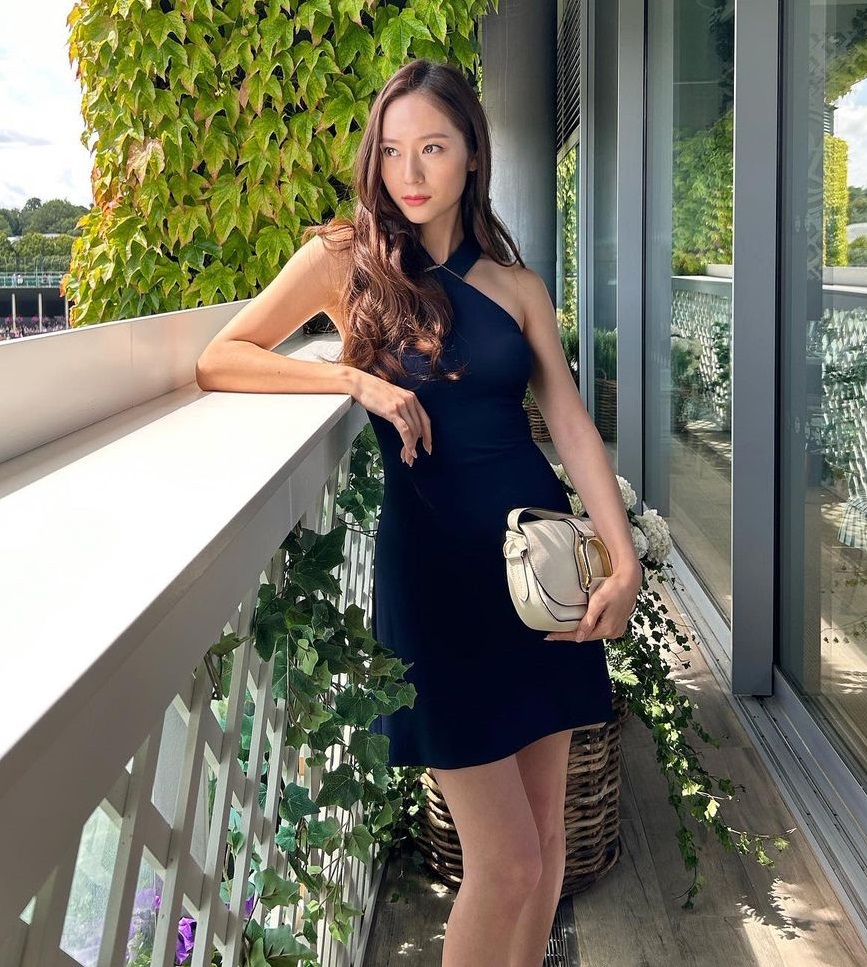 9 mẫu váy sao Hàn diện dịp đầu Thu, toàn kiểu xinh yêu và tôn dáng hiệu quả-5