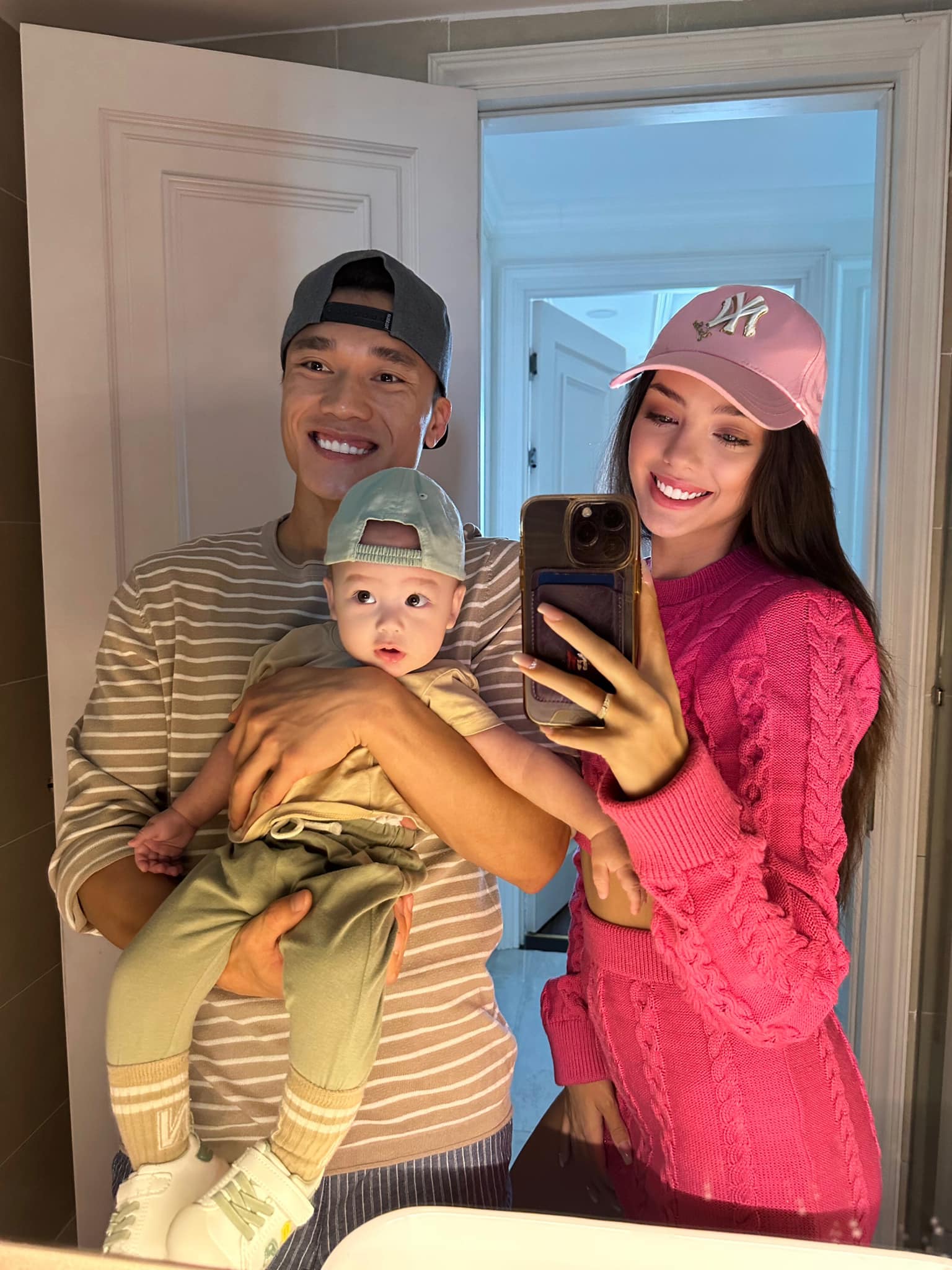 Quyết định cho con trai đi học từ 7 tháng tuổi, vợ Bùi Tiến Dũng tự hào vì bé ngoan, học nhiều kỹ năng mới-8