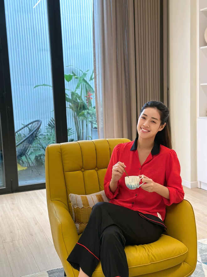 Bất ngờ về nơi cất giữ vương miện trong căn hộ siêu sang có tới 7 phòng ngủ của hoa hậu từng có hành xử đẹp-28