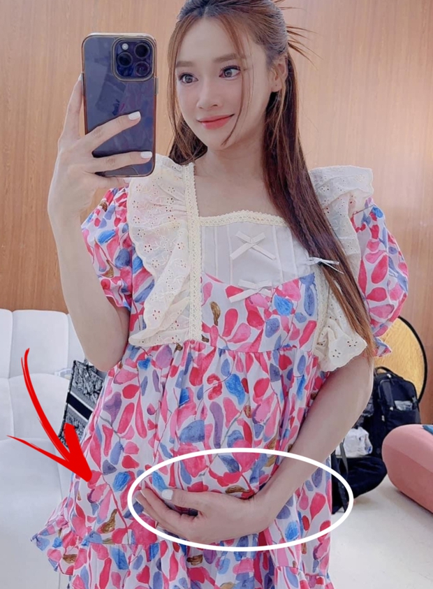 Nhã Phương khoe nhan sắc xinh đẹp khi mang bầu tháng thứ 7 nhưng gây lo lắng vì 1 điểm-2