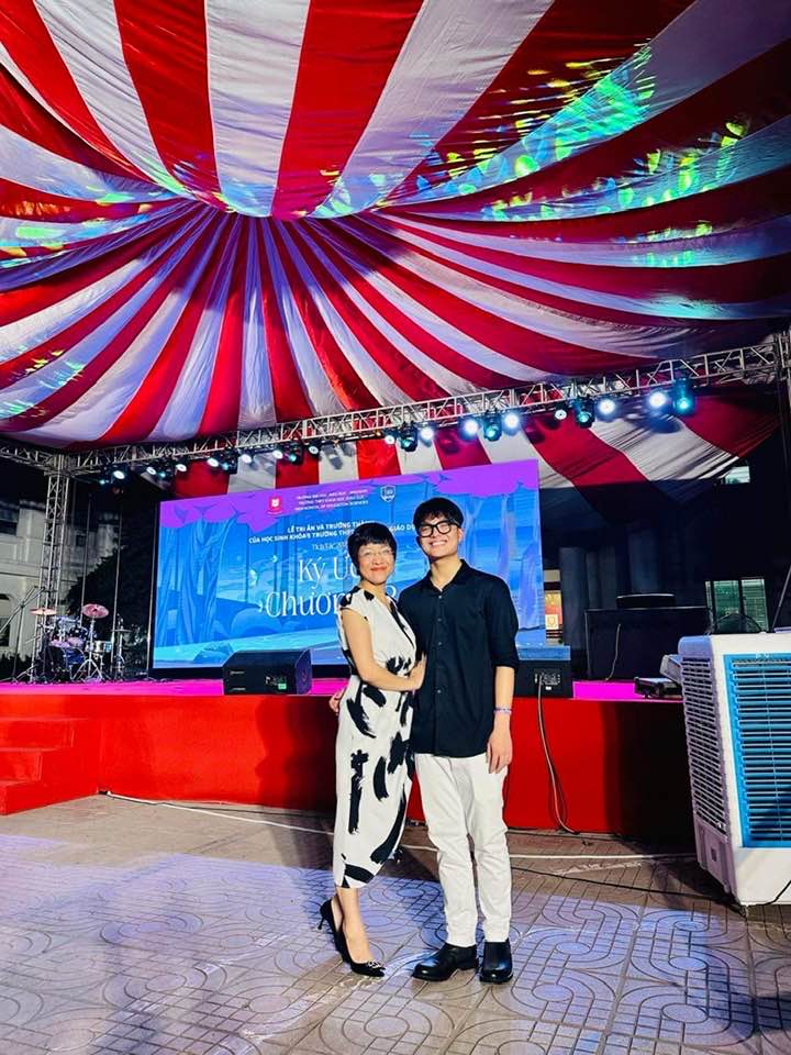 NSND Công Lý tự hào khoe con trai sắp thành tân sinh viên, dân tình rần rần chúc mừng-4