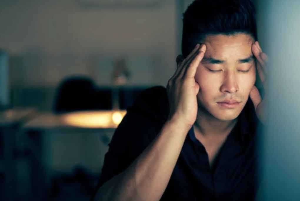 Tôi khổ sở khi phải ôm bí mật động trời của vợ anh hàng xóm-1