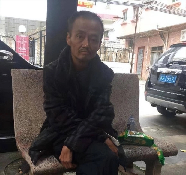 Người đàn ông đỗ trường danh tiếng, đi du học về rồi thành người vô gia cư 14 năm: Lý do thất bại đáng suy ngẫm-2