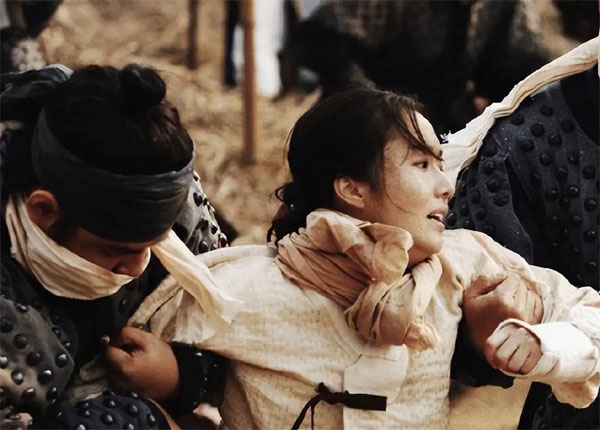 Sau khi Hoàng đế băng hà, phi tần có kết cục gì? Người trở thành vợ của tân đế, người lại vùi mình trong lăng-3