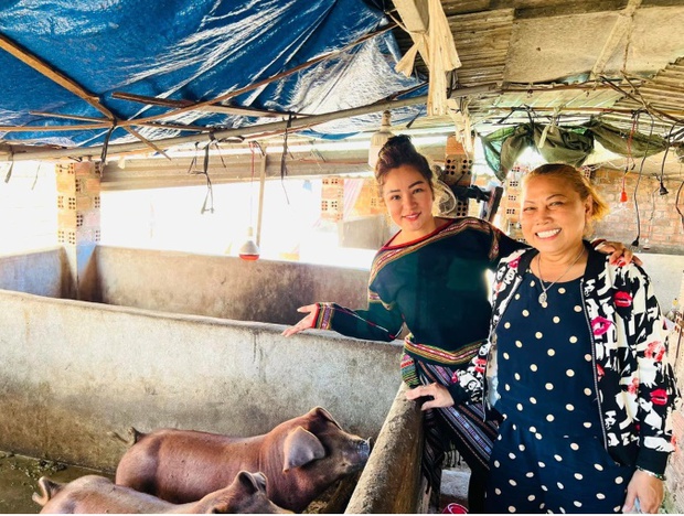 Hai ca sĩ đình đám gặp biến cố, phải bỏ showbiz về quê làm rẫy, nuôi lợn để mưu sinh-3