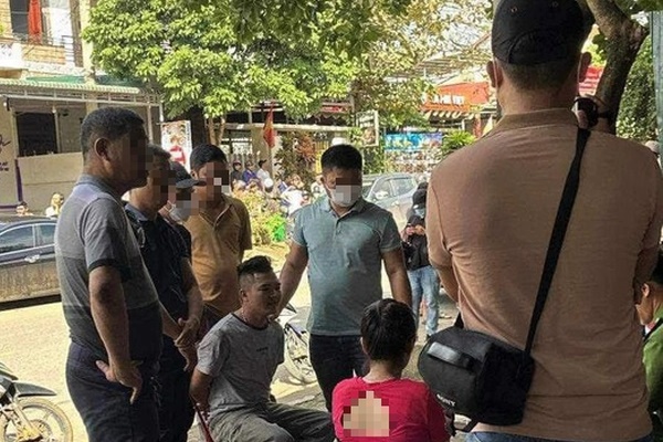 Công an Quảng Trị bắt khẩn cấp Quân Idol cùng nhiều đối tượng-1